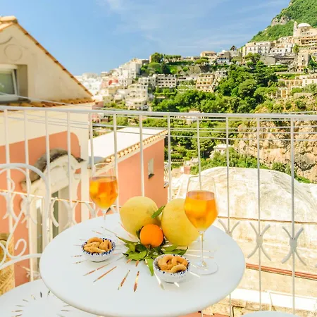 Yourhome - Casa Giulia Apartment *